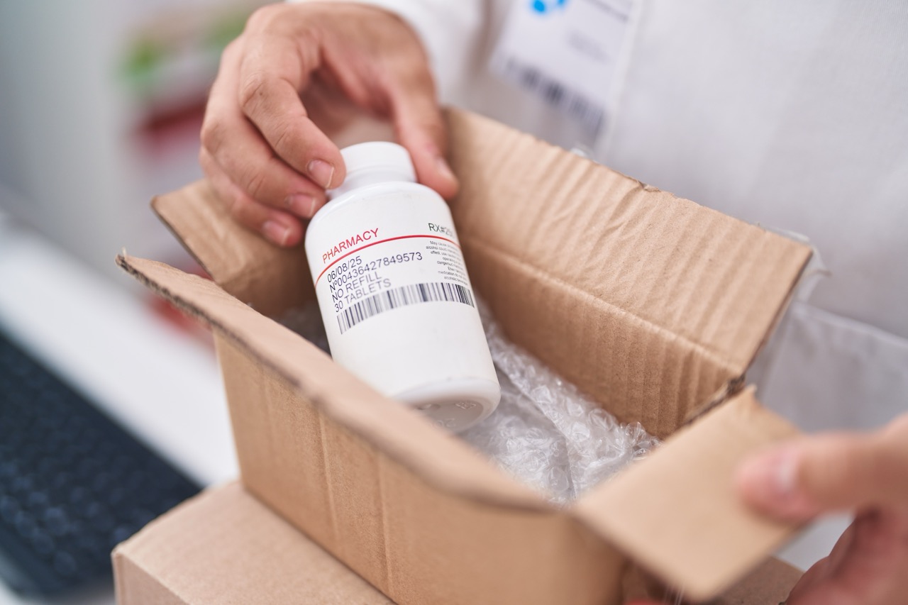 Emergency Medication Delivery Protocols That Keep Residents Safe